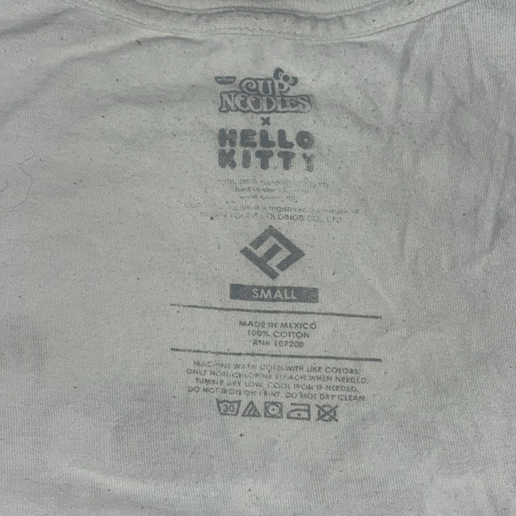 CROPPED HELLO KITYY CUP NOODLES T-SHIRT - Picture 3 of 3